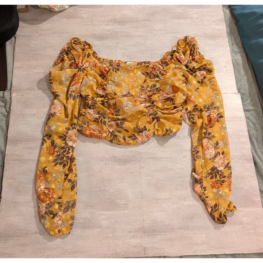 Puff Sleeve Rouched Floral Crop Top - A.Peach Clothing sz. L